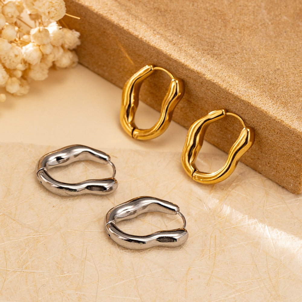 Wavy hoop