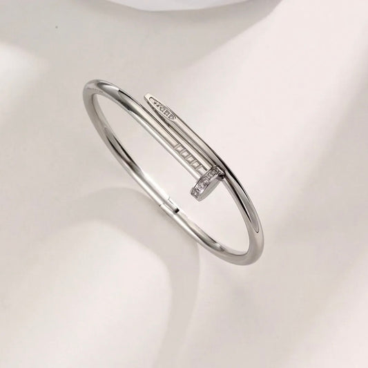 Nail bangle