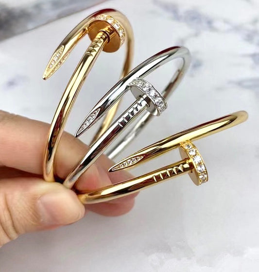 Nail bangle