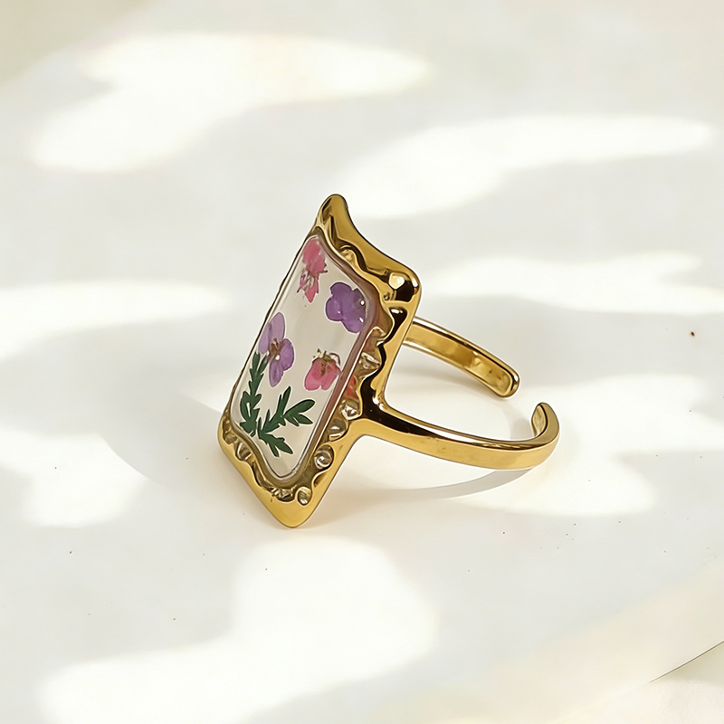 Acrylic flower ring
