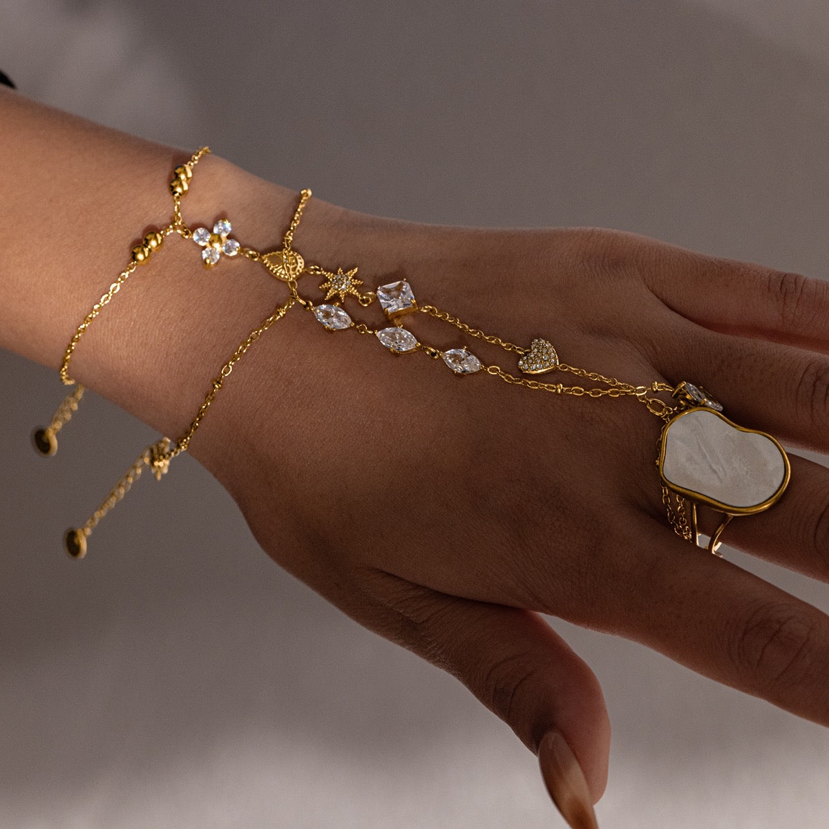 Hand and Ring